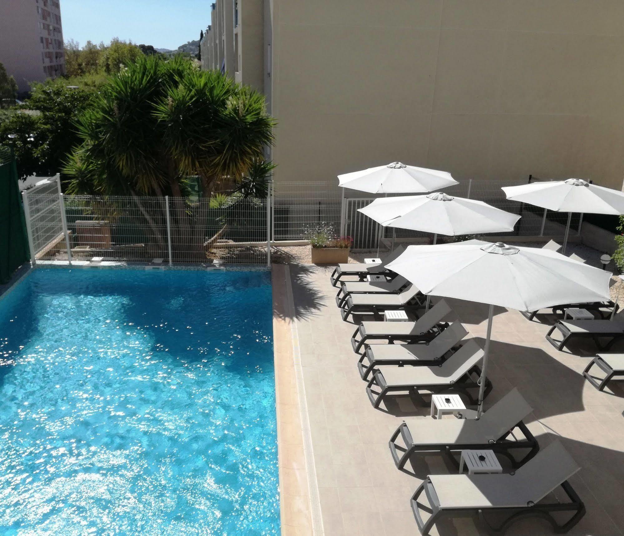 Ibis Budget Hyères Buitenkant foto