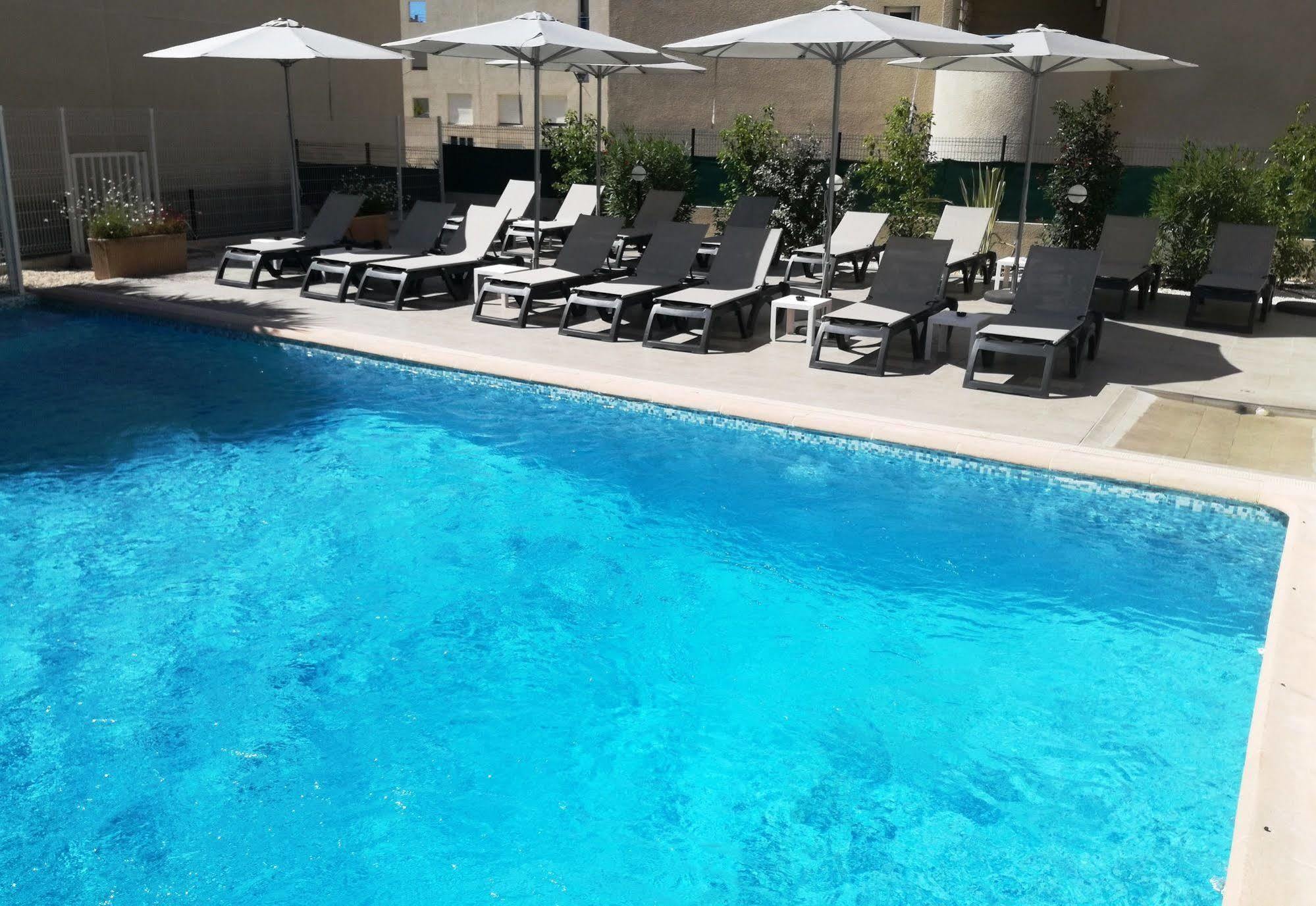 Ibis Budget Hyères Buitenkant foto