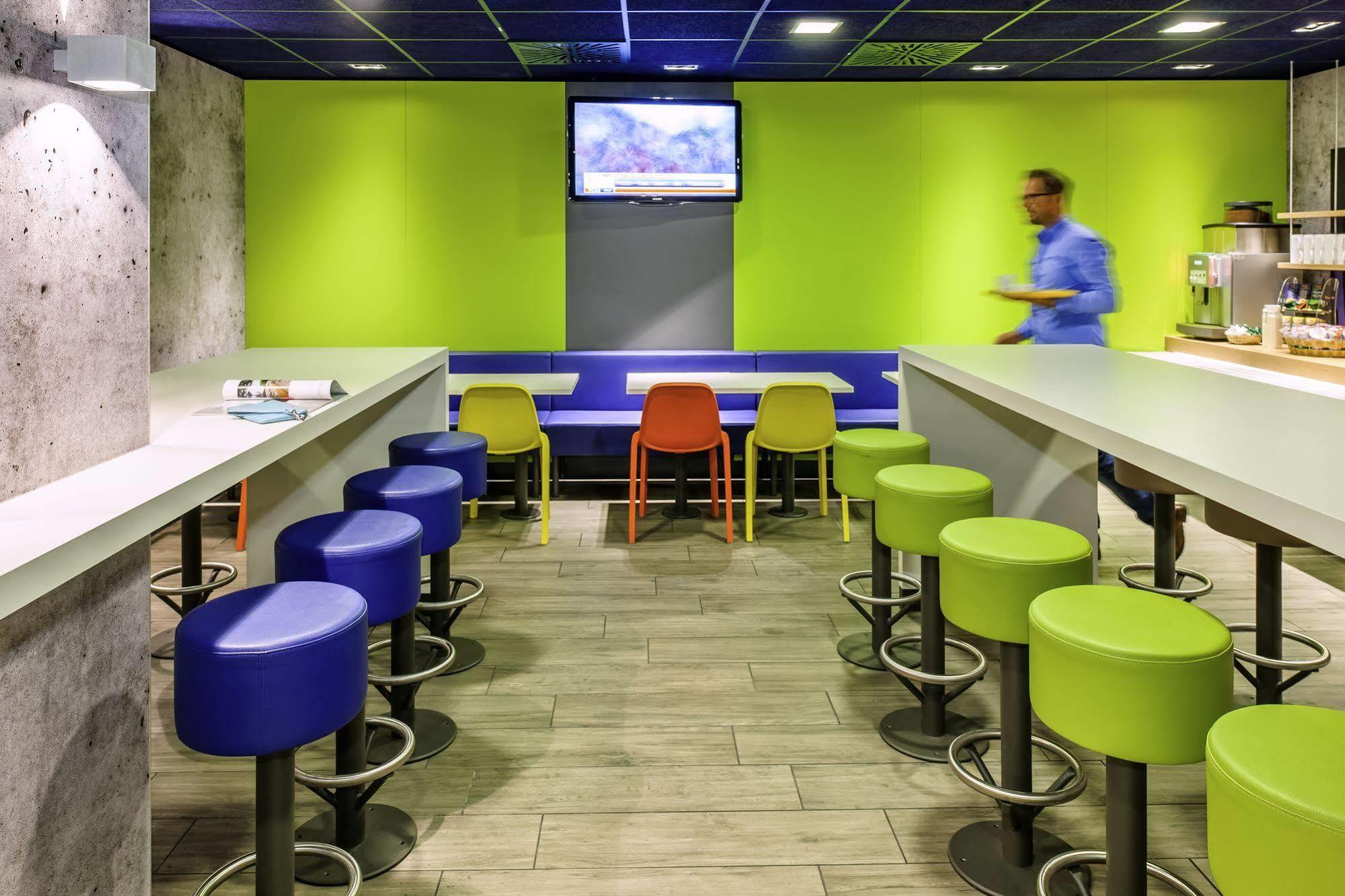 Ibis Budget Hyères Buitenkant foto